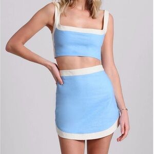 Avec Les Filles Blue and Cream Skirt Set